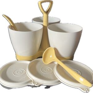 Tupperware Condiment Caddy